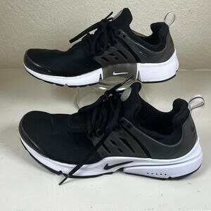 Nike Air Presto Mens Sz 10 Running Shoes Black White -good condition-see photos